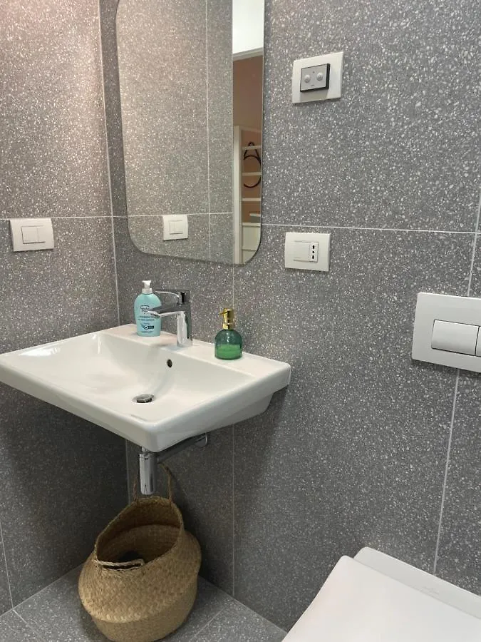 L'Arche Canonica - Pretty Little House Apartment Milan 0*,