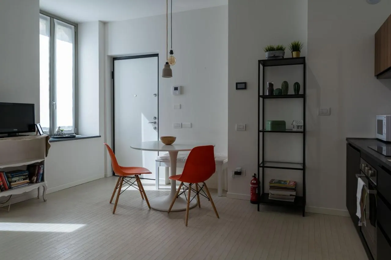 L'Arche Canonica - Pretty Little House Apartment Milan 0*,  Italy